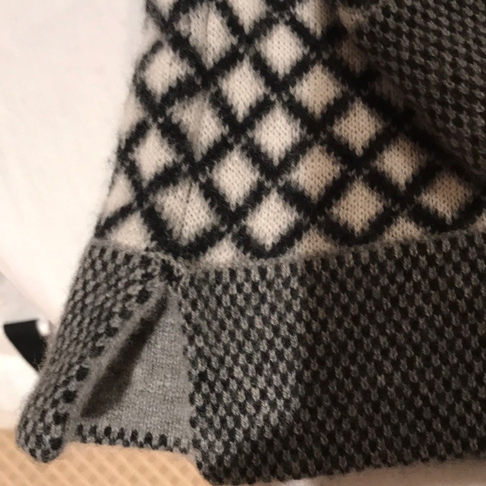 JCrew Italian Cashmere sweater, XXS - Picture 5 of 6